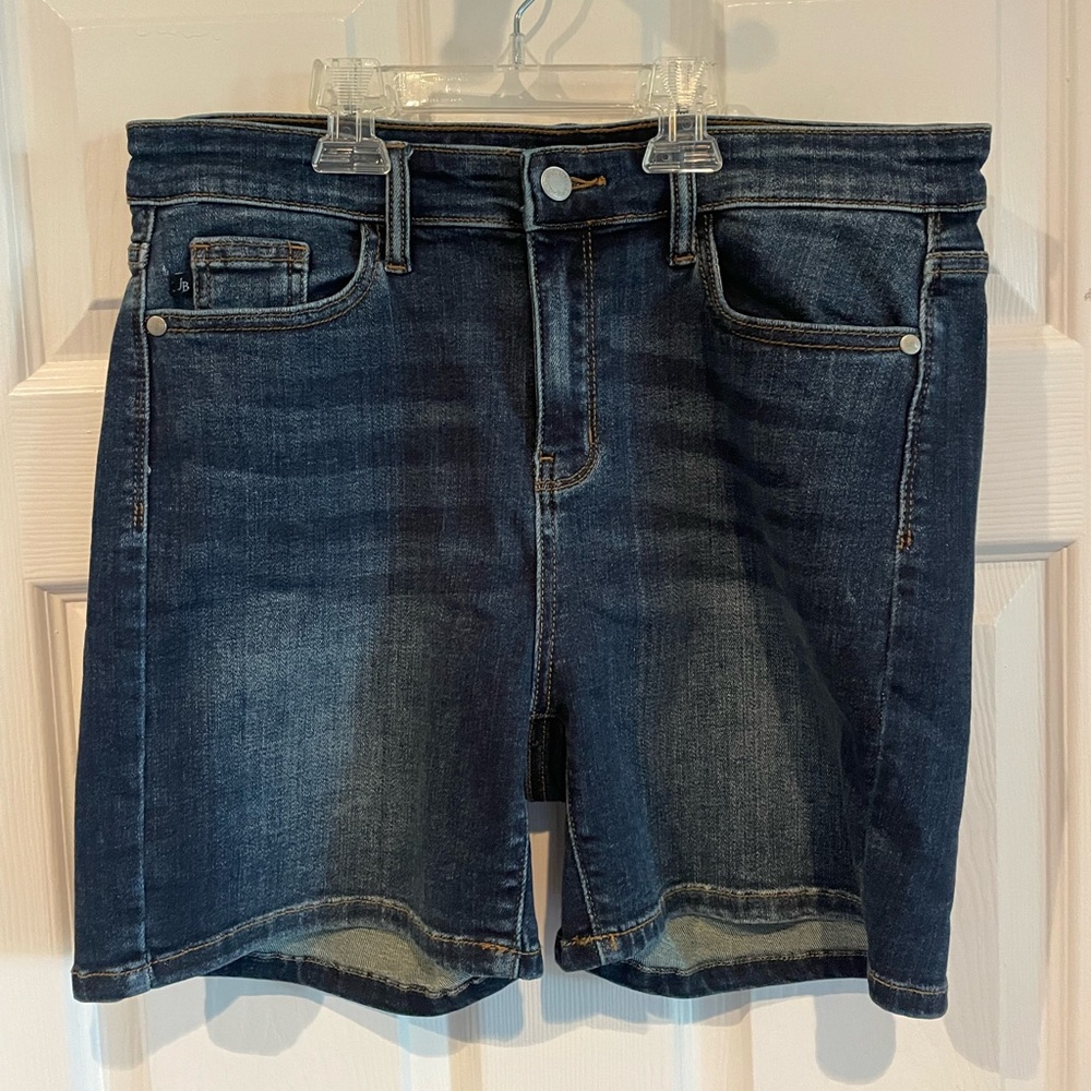 NWOT Judy Blue shorts